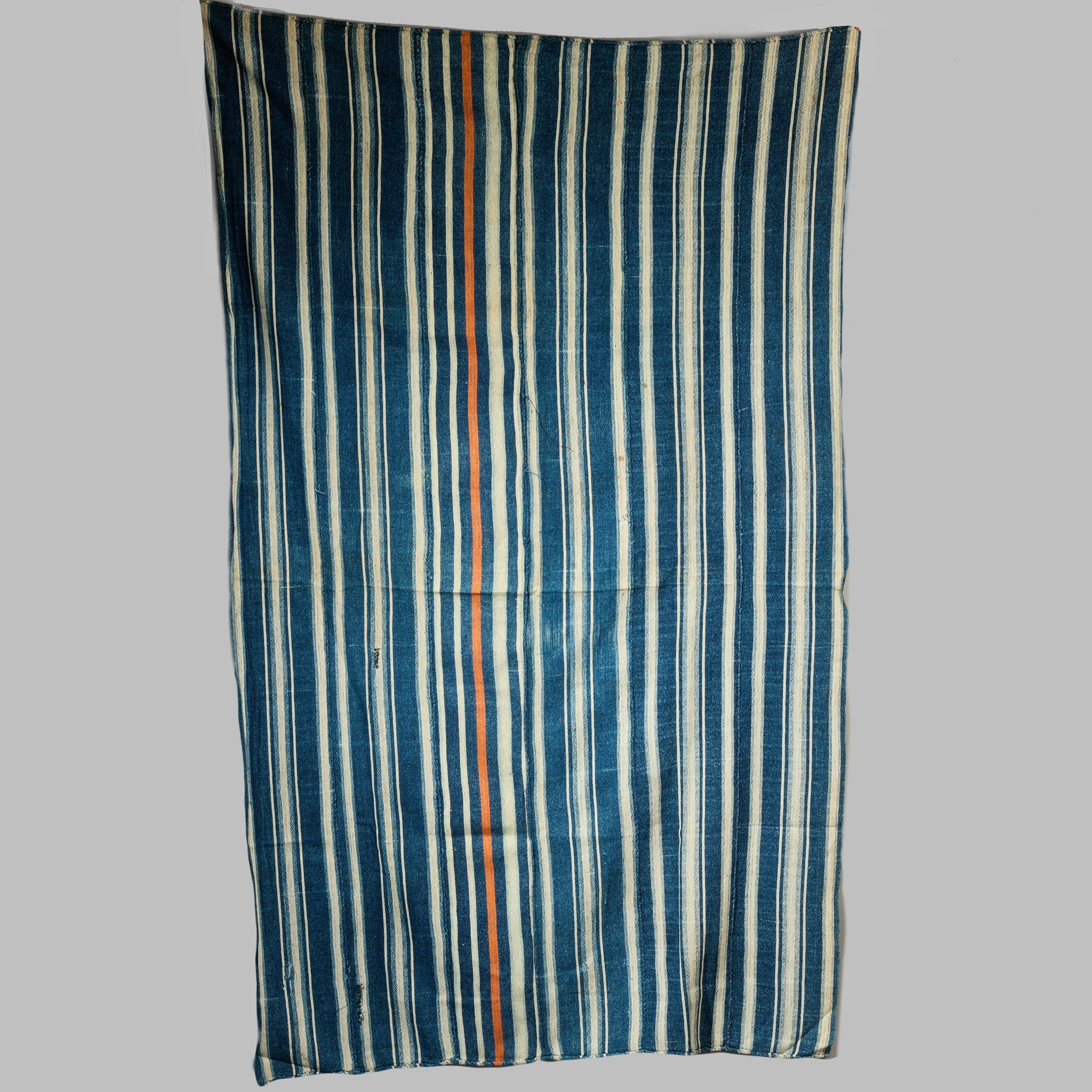 A SLEEK COTTON CLOTH FROM. NORTHERN GHANA     ( No 5043)