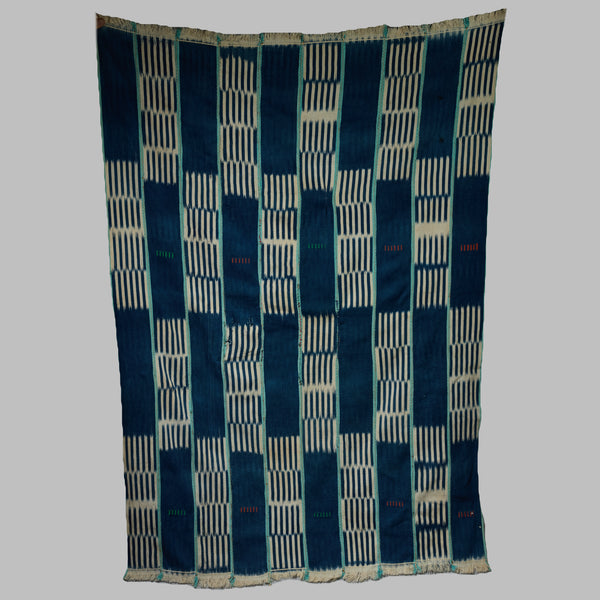 AN AMAZING BAULE TRIBE WOMANS CLOTH, IVORY COAST  ( No 5172 )