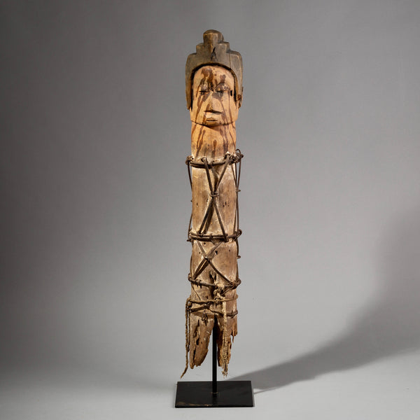 A RARE TALL AFO GUARDIAN FIGURE FROM NIGERIA W.AFRICA ( No 574 )