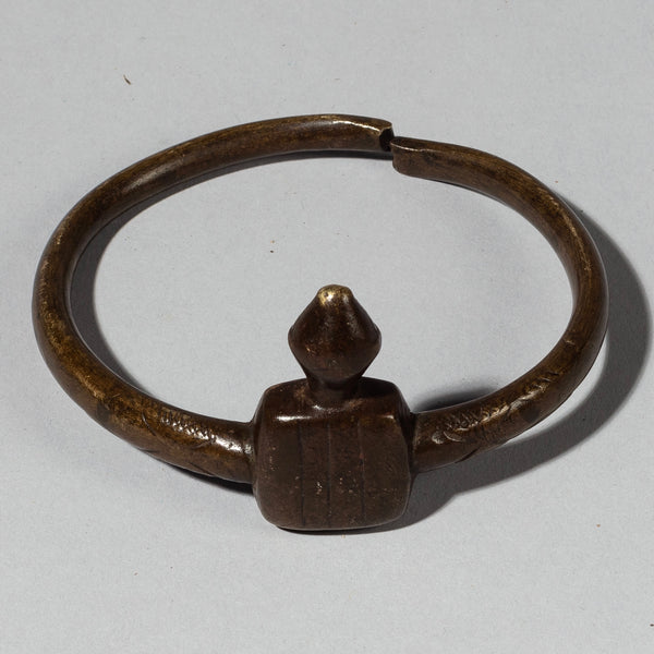 A SUPER WELL PATINATED BRONZE BRACELET FROM LOBI TRIBE ( No 1256)