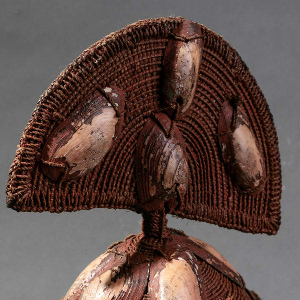 A SHELL COVERED LEGA HAT CONGO (No 874)