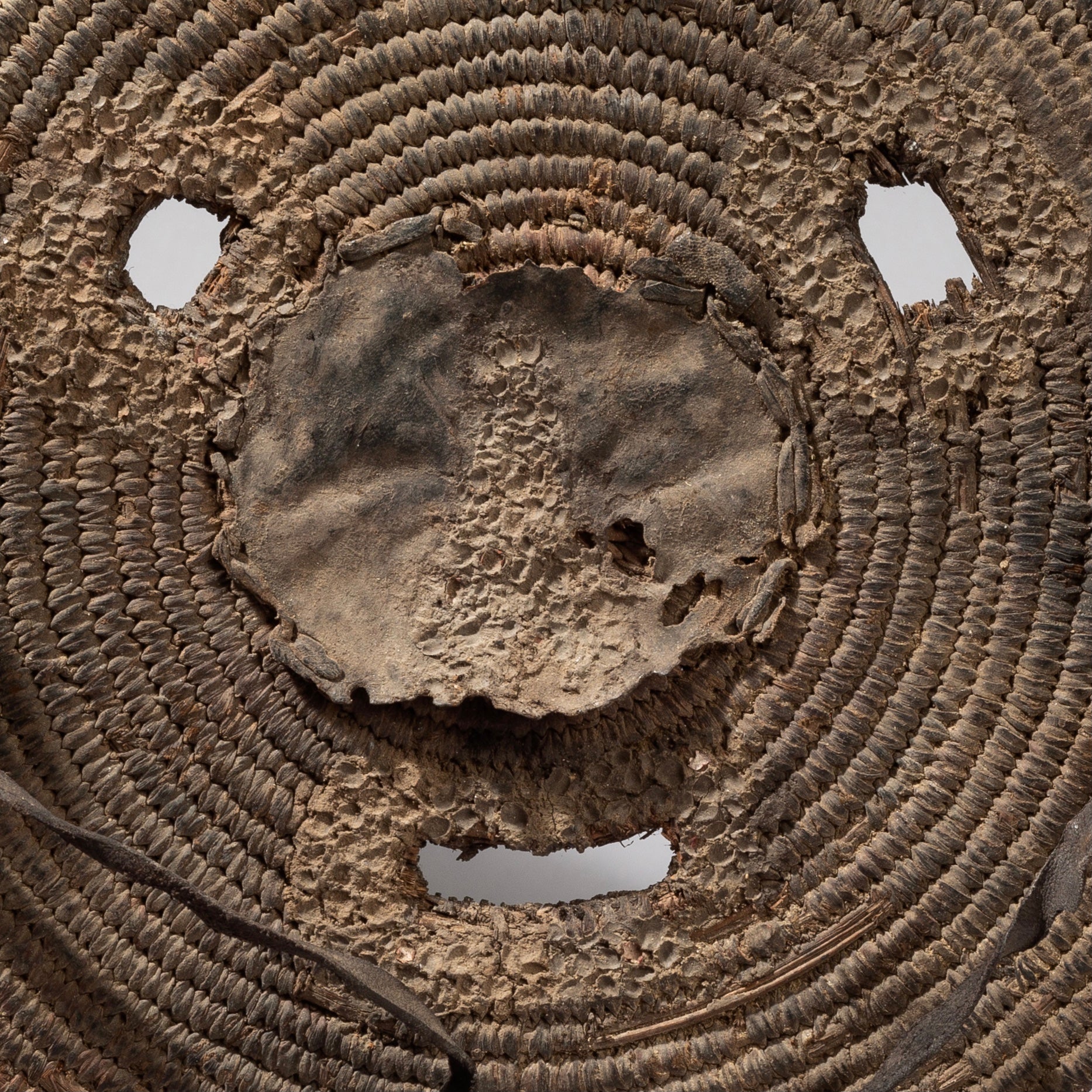 A NATURAL FIBRE MASK FROM THE SOMBA TRIBE OF NORTHERN TOGO W AFRICA ( No 346)