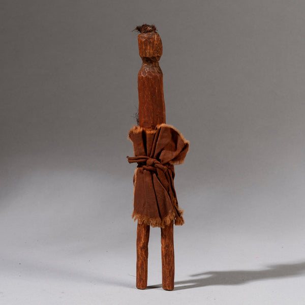 AN ATTRACTIVE HIMBA DOLL WITH LEATHER APRON, NAMIBIA( No 3124)