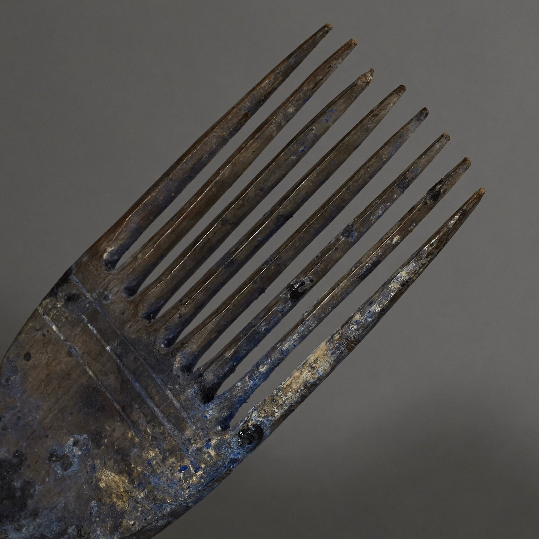 A FETISH COMB FROM EWE TRIBE OF GHANA W AFRICA ( No 3009 )