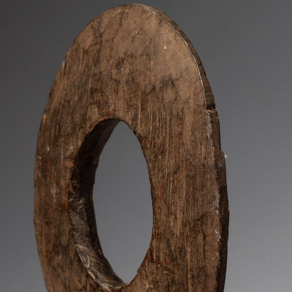 A LARGE WOODEN BRACELET, LOBI TRIBE BURKINA FASO, W AFRICA (No 4283)
