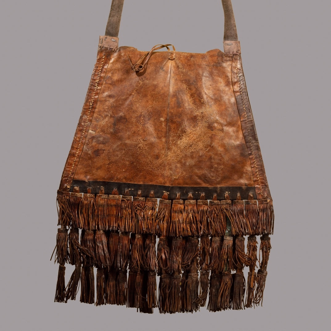 AN INTRICATE TUAREG LEATHER BAG FROM THE SAHARA, NIGER  ( No 1197)