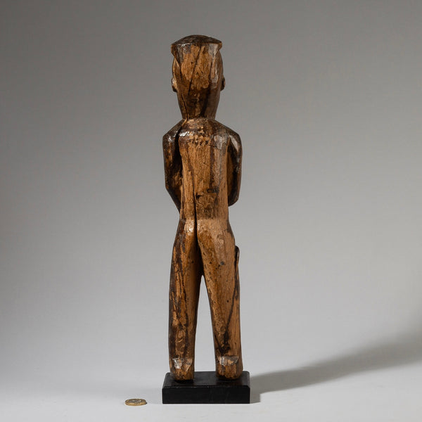 A TALL, DIGNIFIED LOBI THIL FIGURE FROM BURKINA FASO W.AFRICA  ( No 751 )