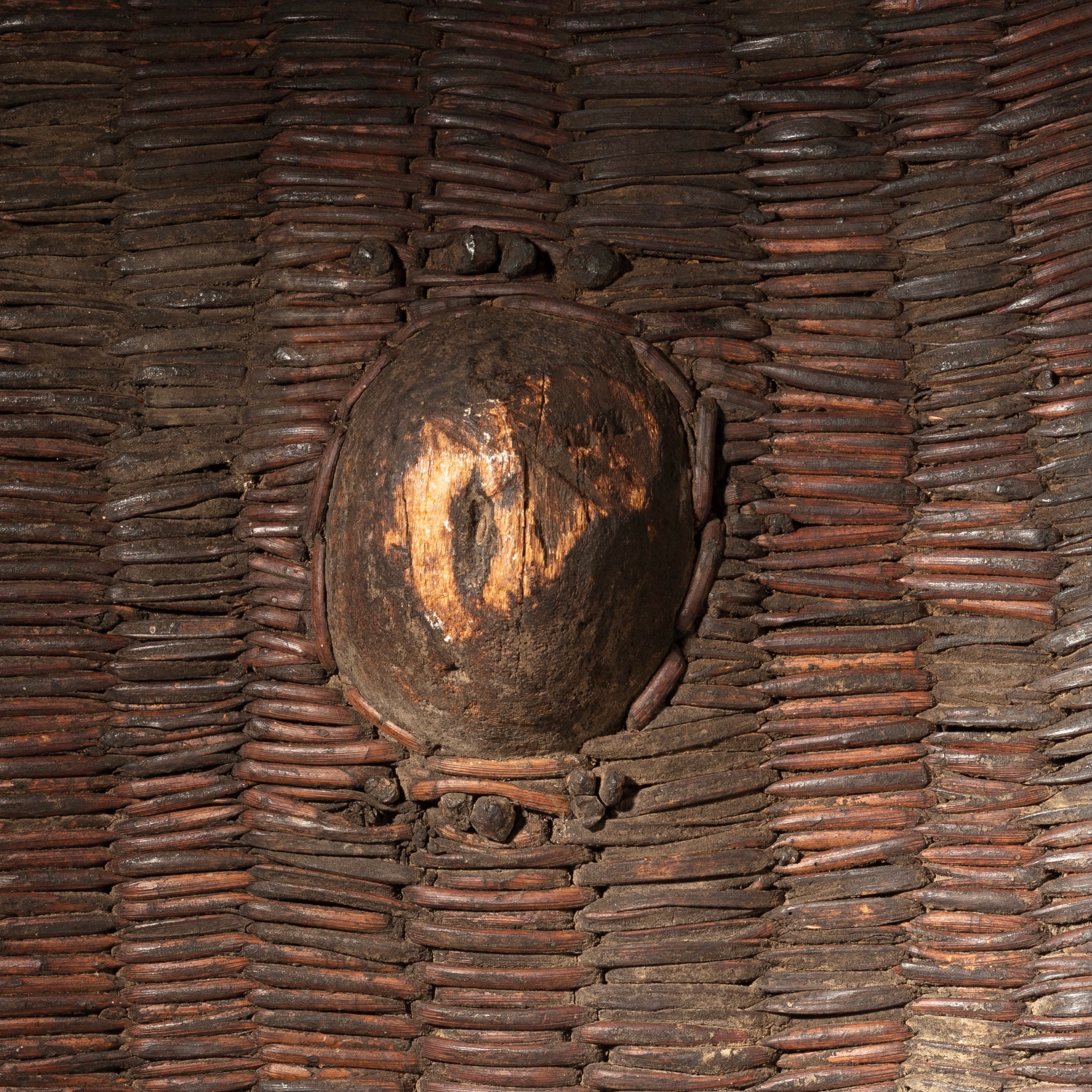 A STRONG WOVEN SHIELD FROM SHI’I TRIBE OF UGANDA, E.AFRICA ( No 1321)