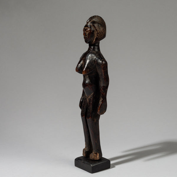 A TALL + ELEGANT ALTAR FIGURE, MOSSI TRIBE OF BURKINA FASO W.AFRICA ( No 526)