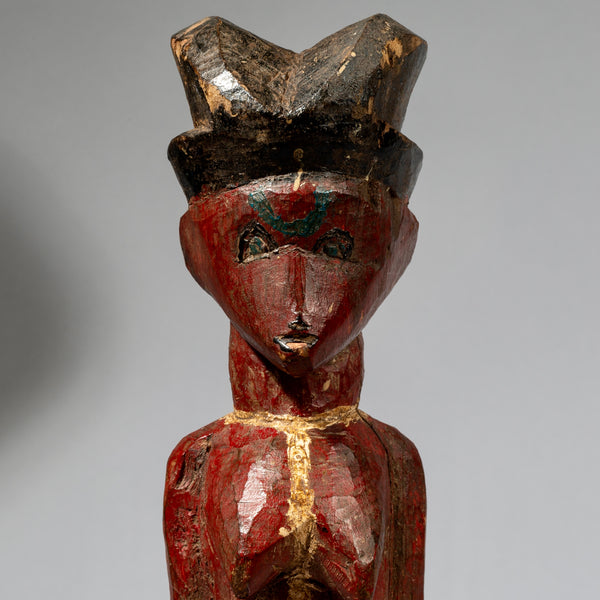 A RADICALLY RED ATTYE COLON FIGURE FROM THE IVORY COAST  ( No 729 )