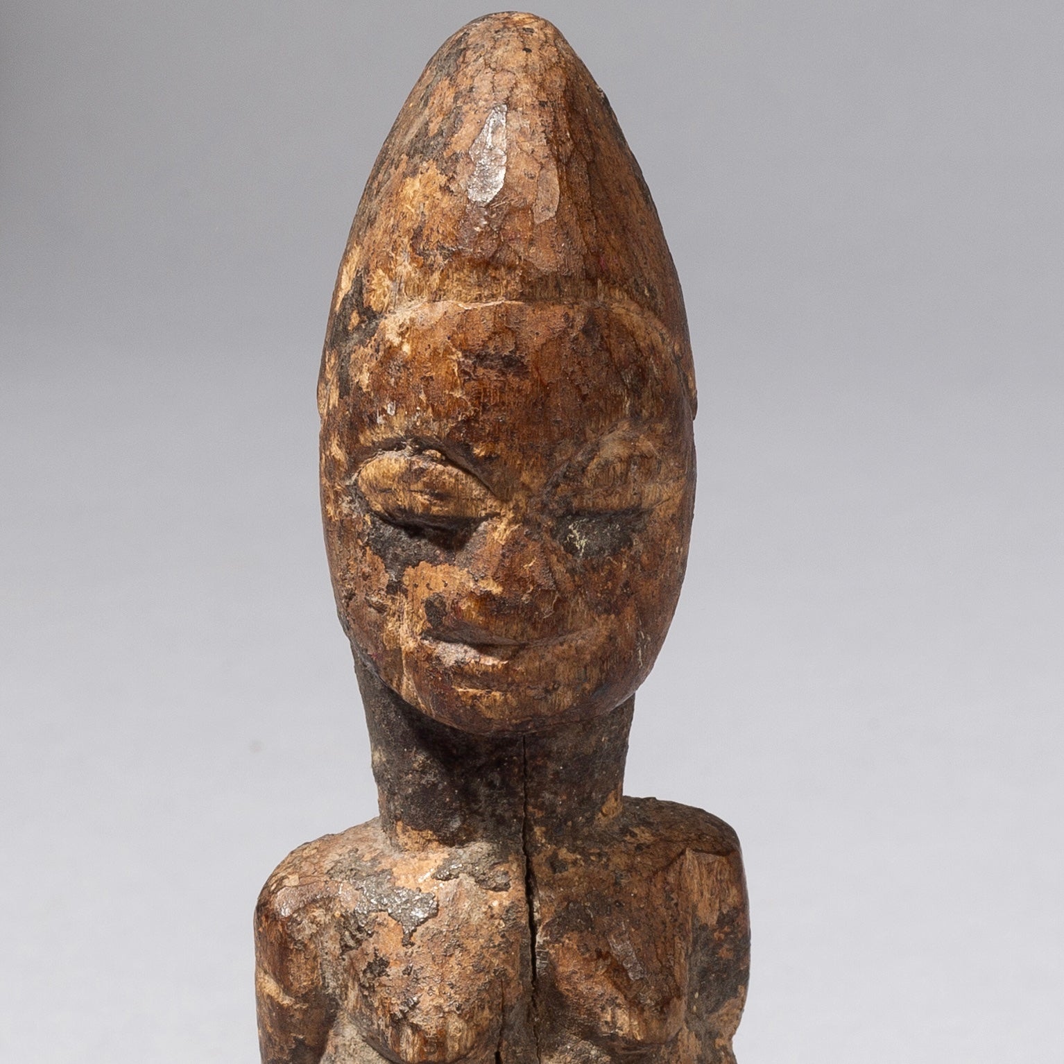 AN ENCRUSTED BAULE ALTAR FIGURE, IVORY COAST, W AFRICA   ( No 385)