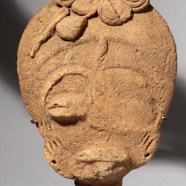 A RARE OLD ASHANTI MEMORIAL HEAD GHANA EX  UK COLLECTION ( No 1299)