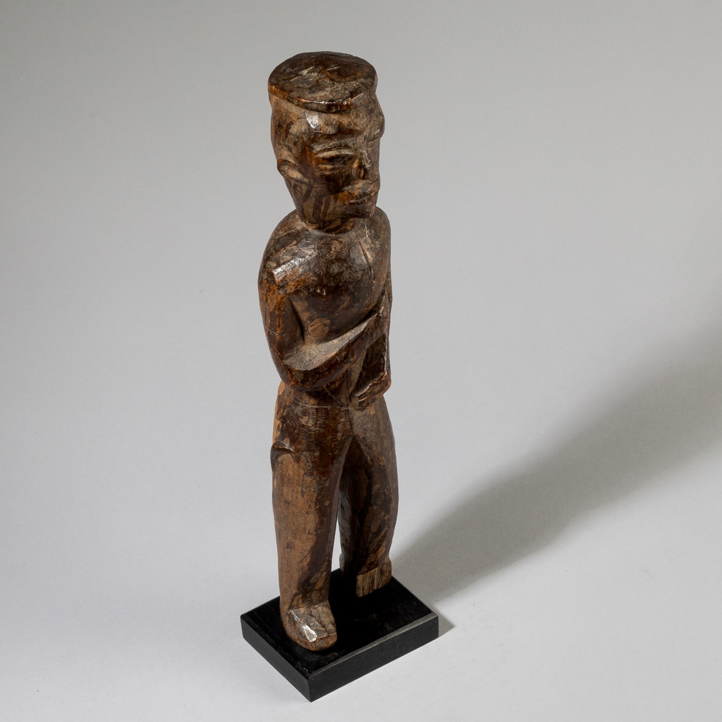 A TALL, DIGNIFIED LOBI THIL FIGURE FROM BURKINA FASO W.AFRICA  ( No 751 )