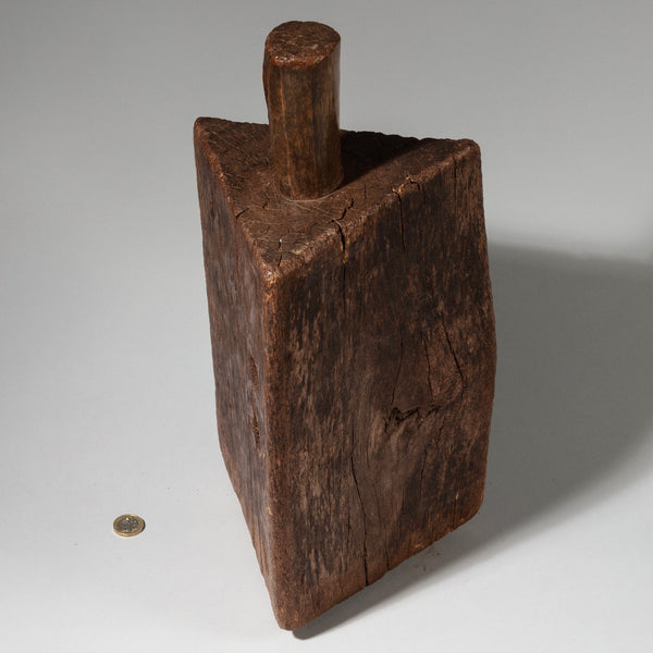 AN ABSTRACT PRACTICAL WOOD CART CHOCK FROM BURKINA FASO  ( No 1274)