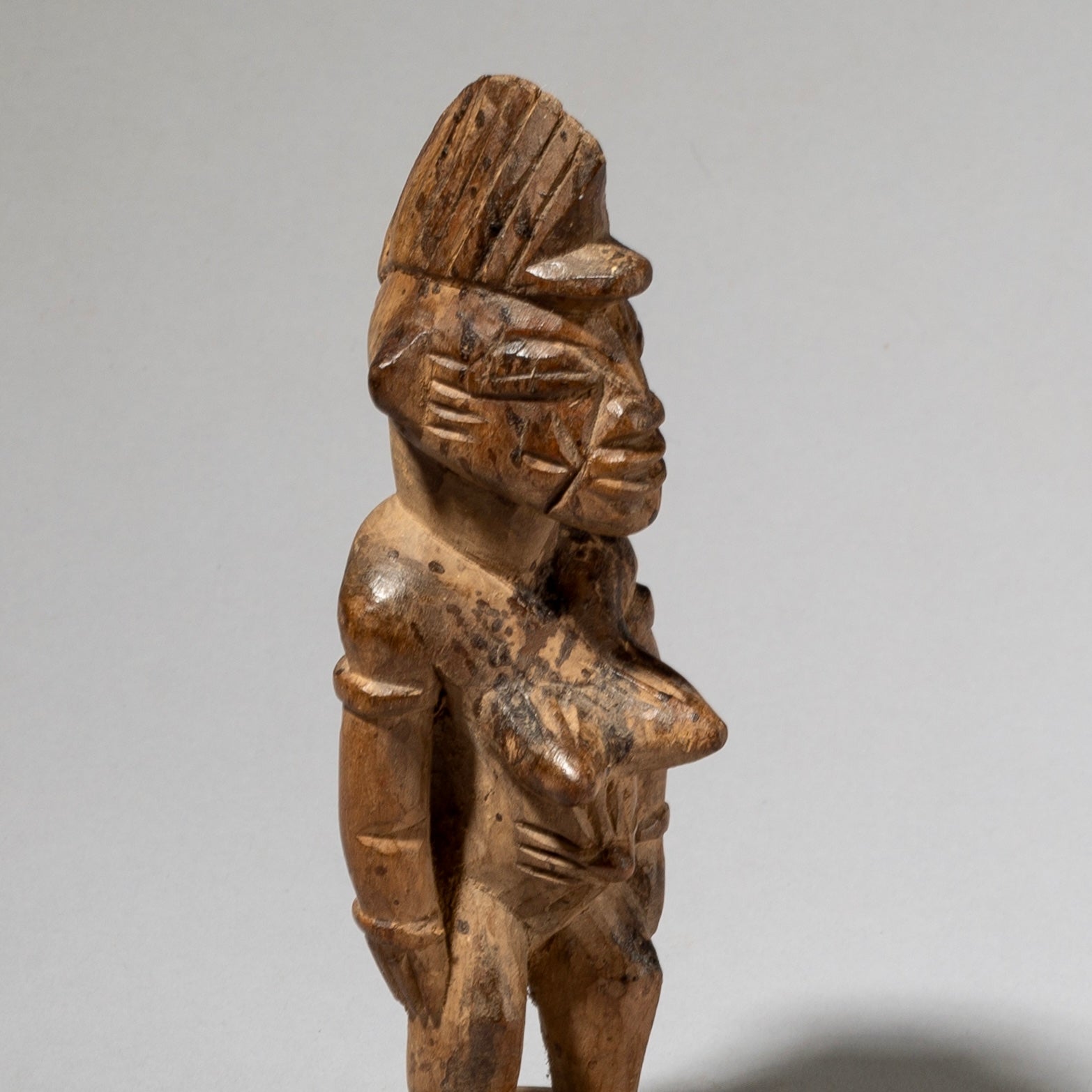 A VOLUPTUOUS SENOUFO CHARM FIGURE, BURKINA FASO  ( No 731 )